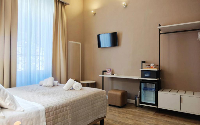 Nicole Suite