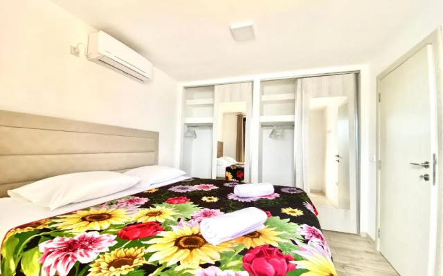 Lake River House Ada Bojana