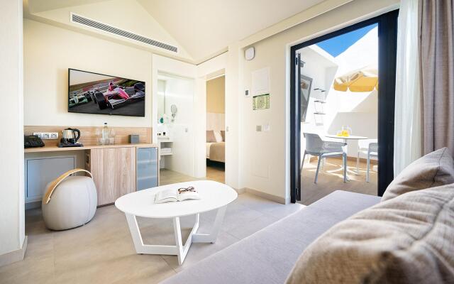Отель Club Maspalomas Suites & Spa - Adults Only