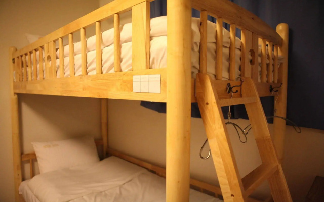 Atti Guesthouse