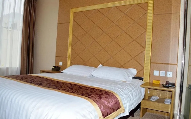 Yingcai Holiday Hotel