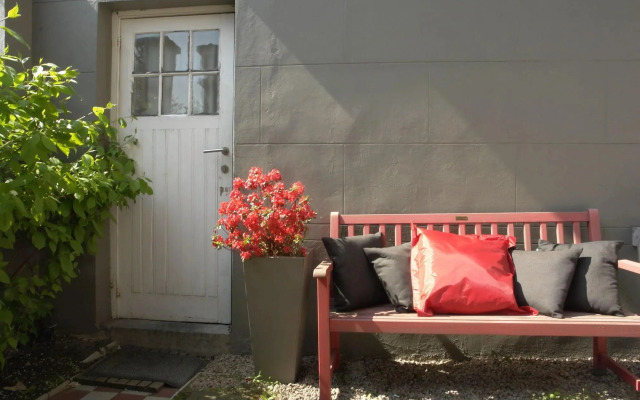 Monty Small Design Hotel