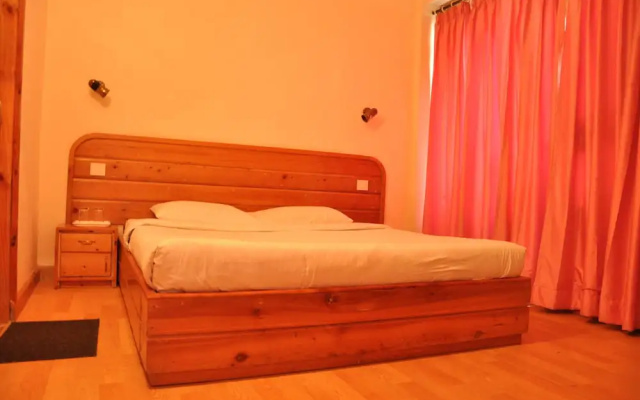 The Chalets Naldehra