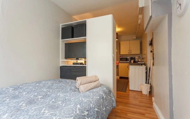 Shirley Apartments, Cozy Studio, 10 Min Drive to City Centre and Cruise Ship Terminals