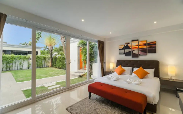 Luxury Pool Villa 608