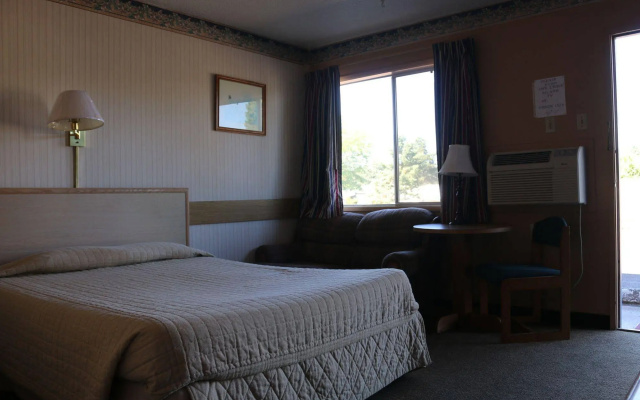 Studio 6 Suites Albany, OR