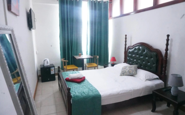 Happy Ours Guesthouse