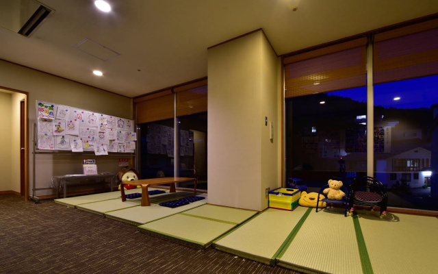 Yuze Hotel