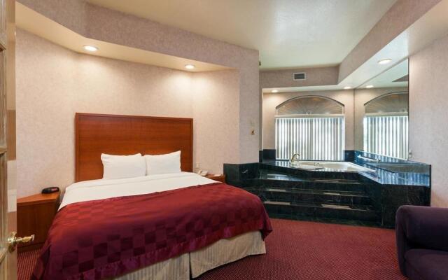 Ramada by Wyndham South El Monte 1