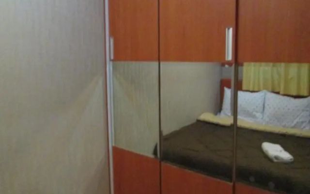 Hajjah Ririns Kebagusan City Apartment