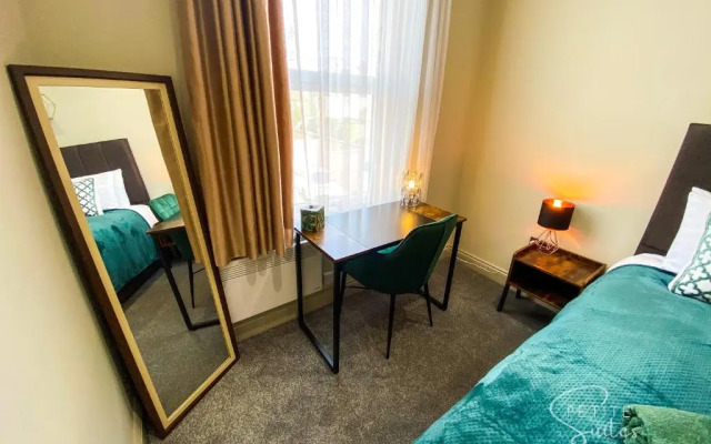 The Wild Fauna Suite - Petite Suites