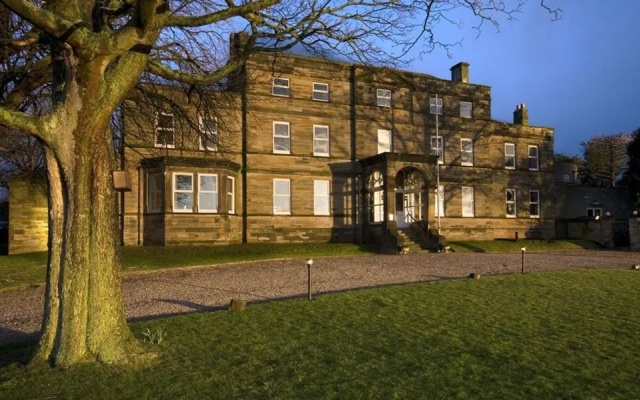Larpool Hall