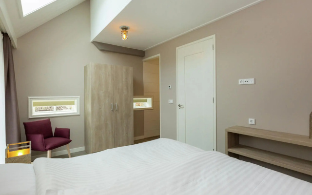 Holiday Home in Oostkapelle Near Beach