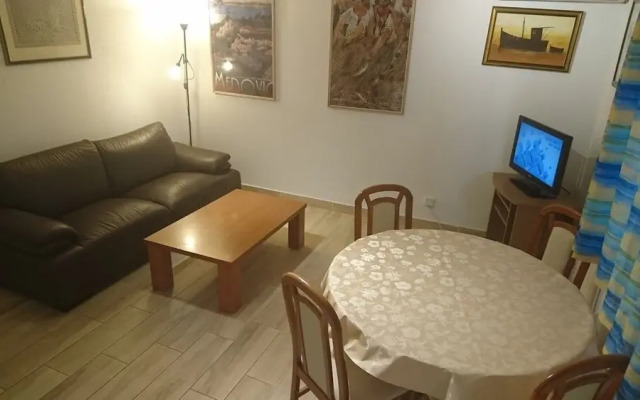 Mila - 2 Bedrooms and Free Parking - A5