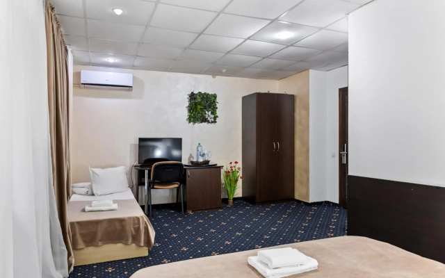 Hotel Charter