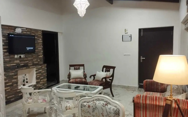 Luxsugero Penthouse Kaichidham