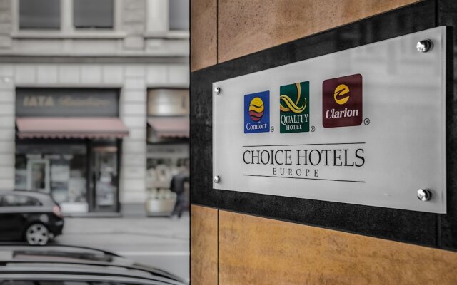 Comfort Hotel Frankfurt Central Station вид на фасад