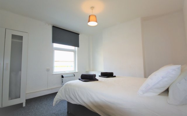 Chesterfield Serviced Apartments 1