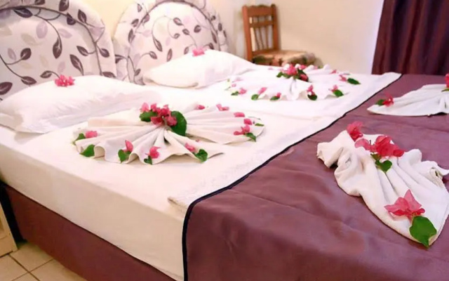 Parilti Hotel