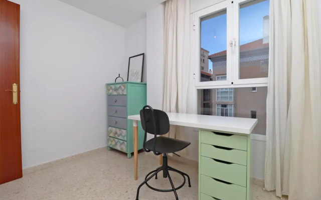 Del parque flats victoria trini