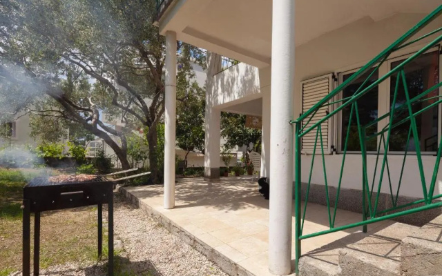 Apartment Promajna