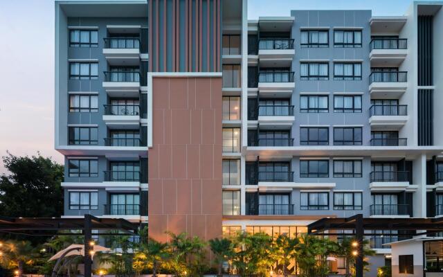 Отель Capetown Sriracha Residence вид на фасад