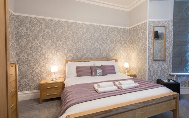 Thornbank House - inc off-site Health Club