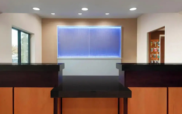 Fairfield Inn By Marriott Manchester