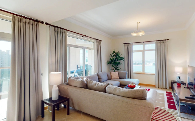 Al Dabas Beach Views 3BD Sleeps 6 Beachfront