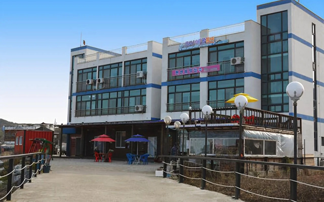 Yeongheung-do Lumiere Pension