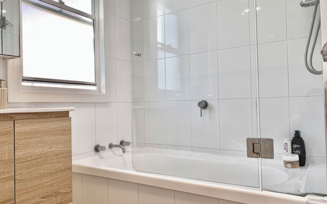 Central Bondi Getaway - up to 8 Guest
