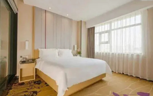 Starway Hotel