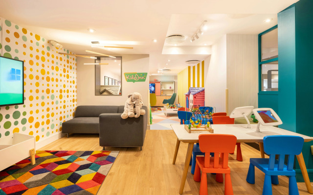 Holiday Inn Southampton-Eastleigh M3, jct13 by IHG