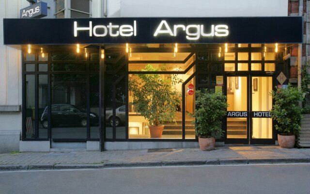Argus Hotel Brussels вид на фасад