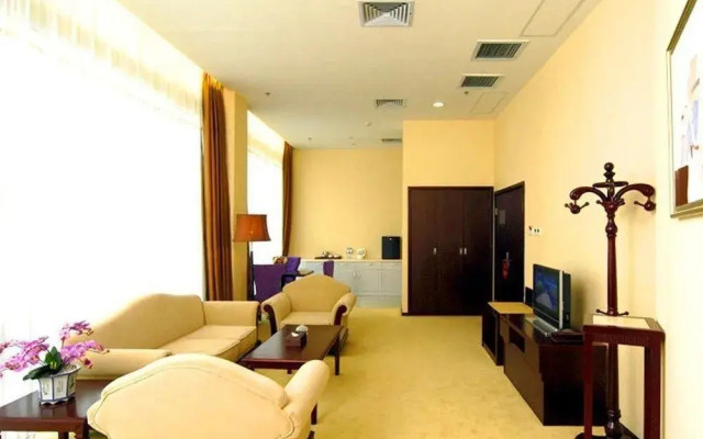 Binhai Jianguo Hotel