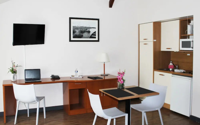Comfort Aparthotel Saint-Nazaire Les Portes De L O