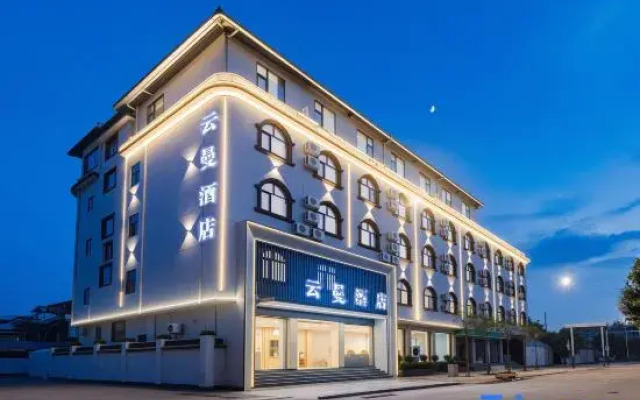 Yunman Hotel
