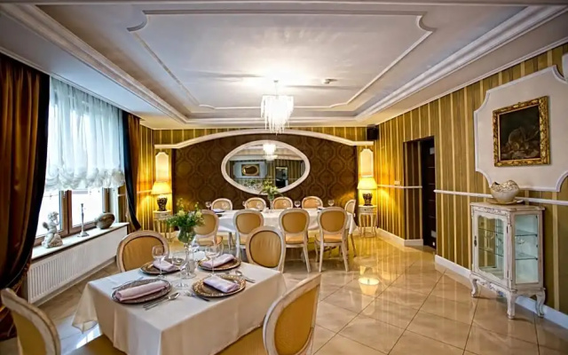 Hotel Gold