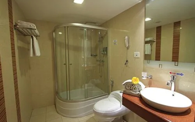 Parijatha Gateway Hotel