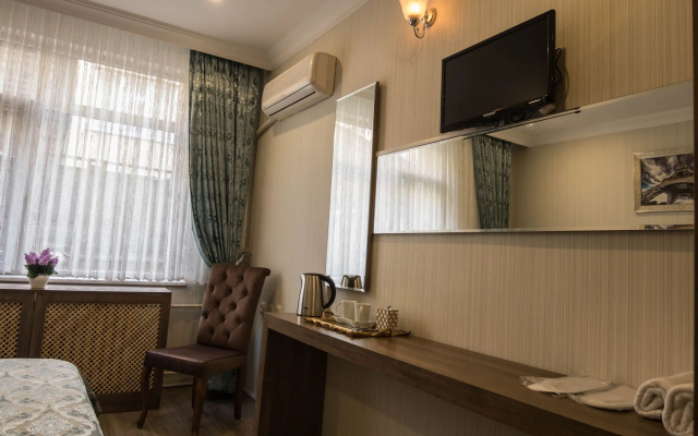 iCON City Hotel