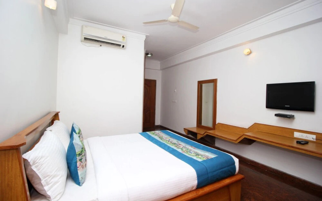 OYO 8646 Mahendra Hotel
