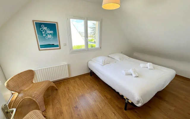House in Ploudalmezeau With Beach Access