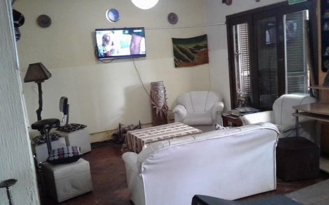 Hostal Travellers