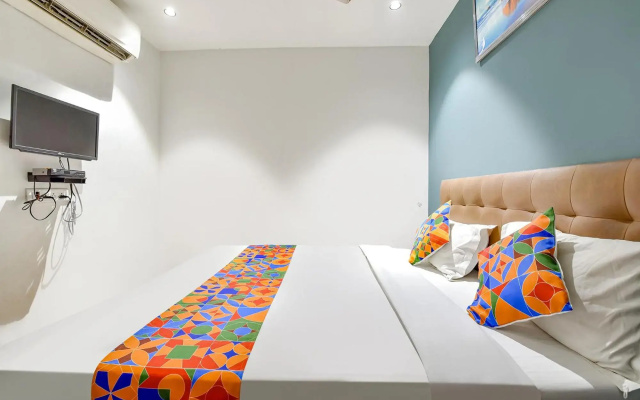 OYO Flagship 70029 Nidhivan Hotel And Rooms