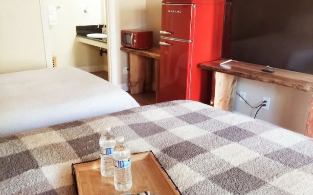 Woodfords Inn