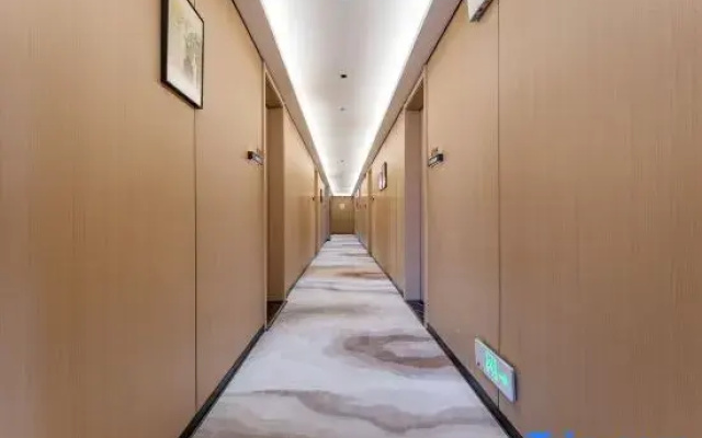 Hurongju Homestay (Jianshui Xiaogui Lake)