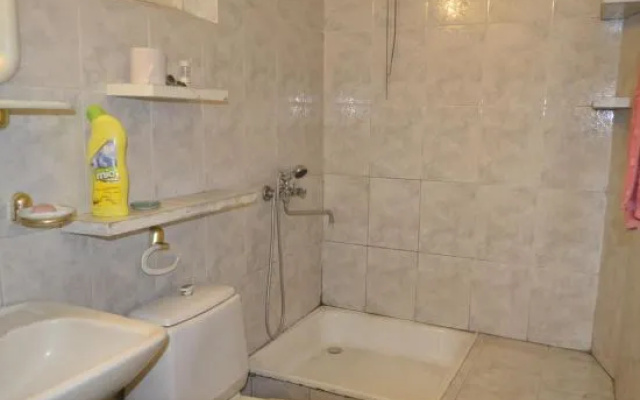 Manonis Guesthouse