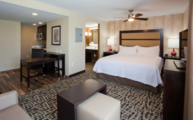 Homewood Suites by Hilton Davenport