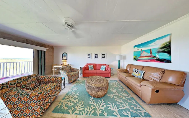 Beachfront Penthouse by RedAwning