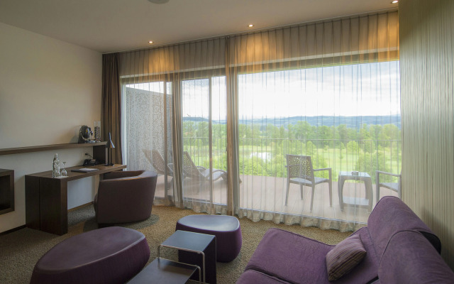 Small Luxury Hotel Wellnesshotel Golfpanorama